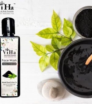Detox Charcoal Face Wash